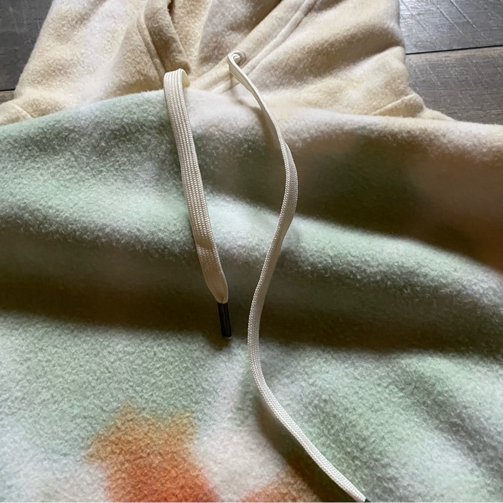 Feat || Blanketblend Supersoft Tie Dye Hoodie (Venice) Size L - Picture 4 of 16
